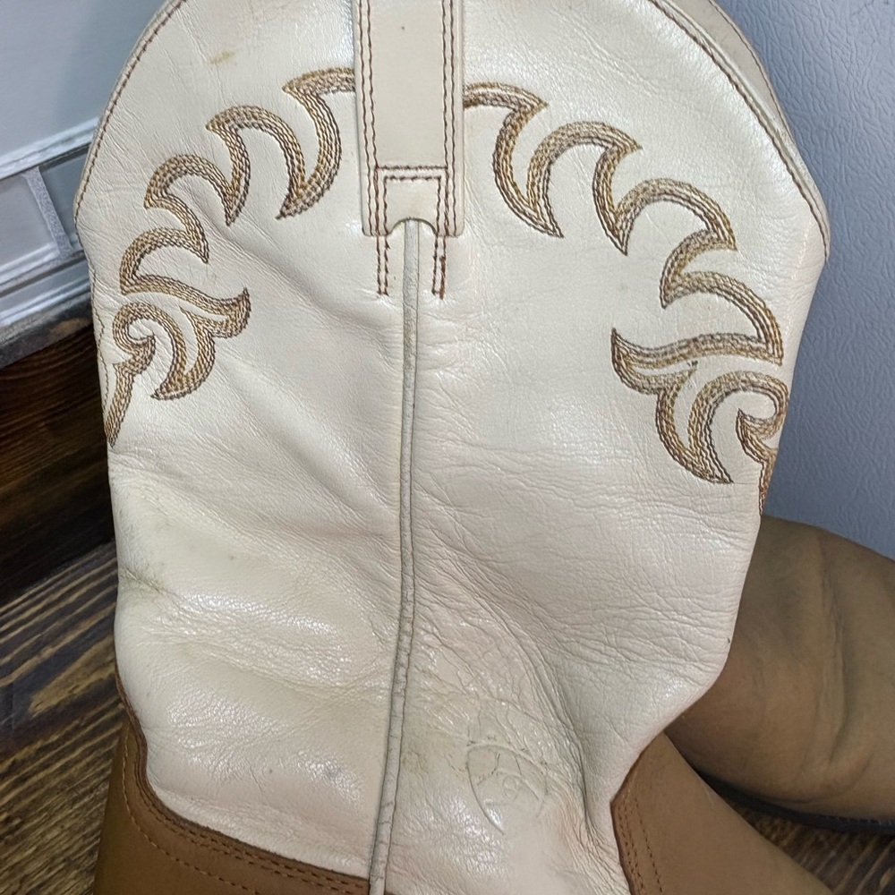 Ariat Tan‎ And Cream Cowboy Boots Size 7.5 B - Picture 5 of 9